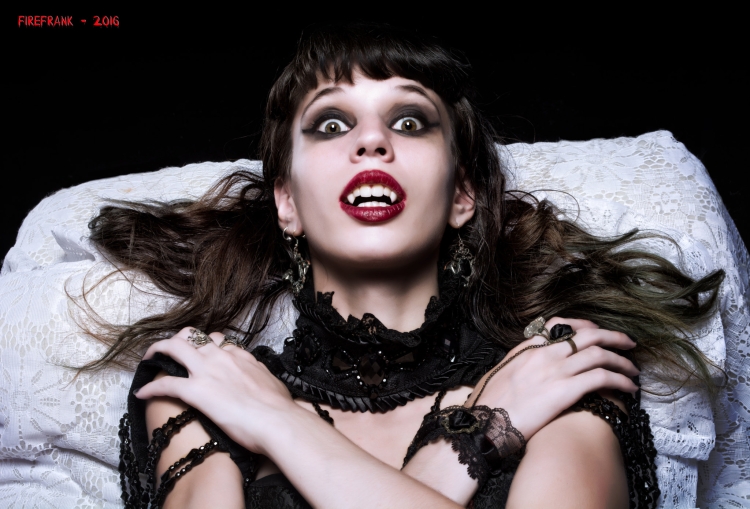 Хэзер Стивенс вампирша