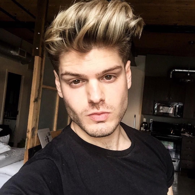 Мелирование на русые волосы мужчины