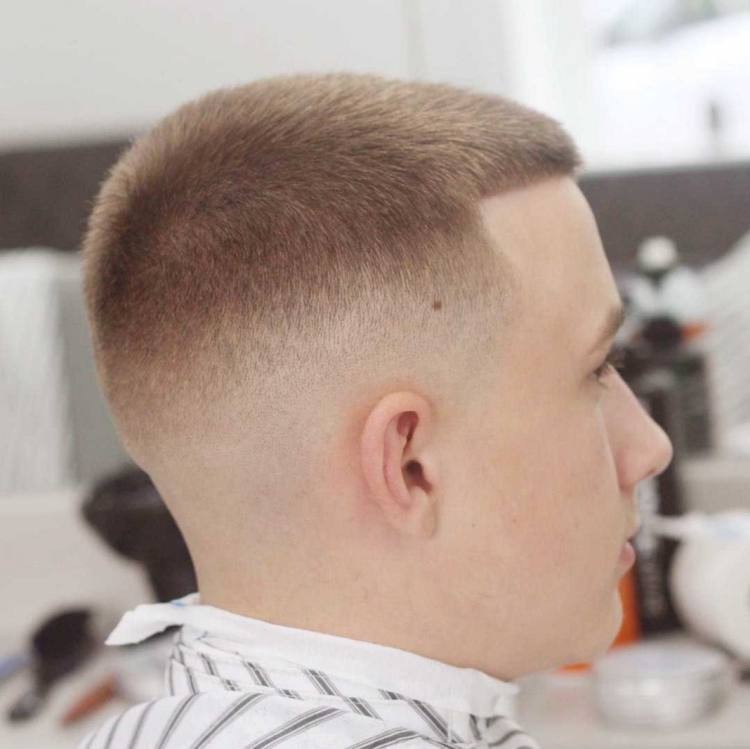 Фейд полубокс