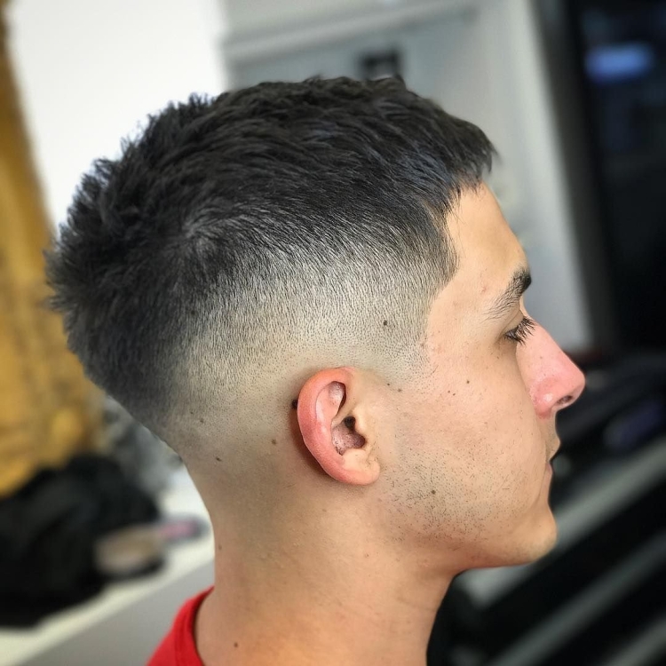 Стрижка теннис фейд