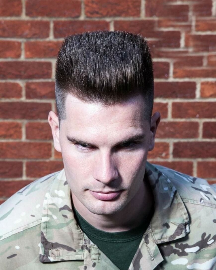 Андеркат милитари