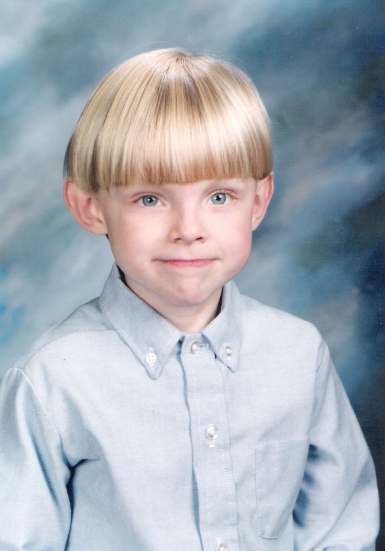 Стрижка для мальчика с челкой