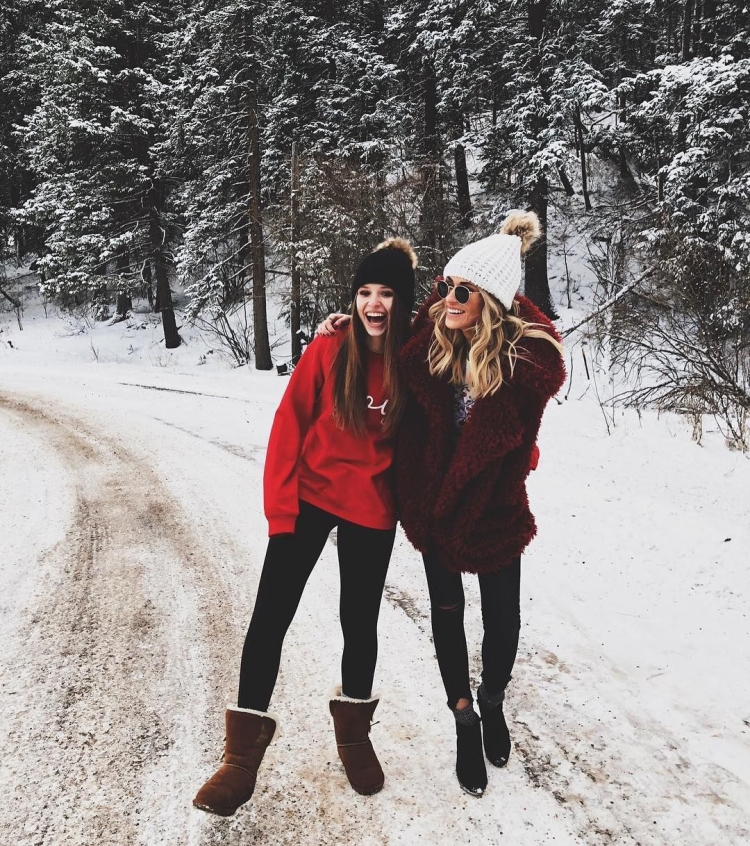 Фотосессия с подругой зимой
