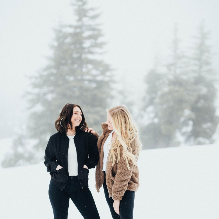Зимняя фотосессия с подругой
