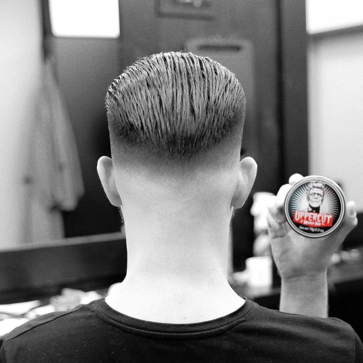 Слик бэг прическа