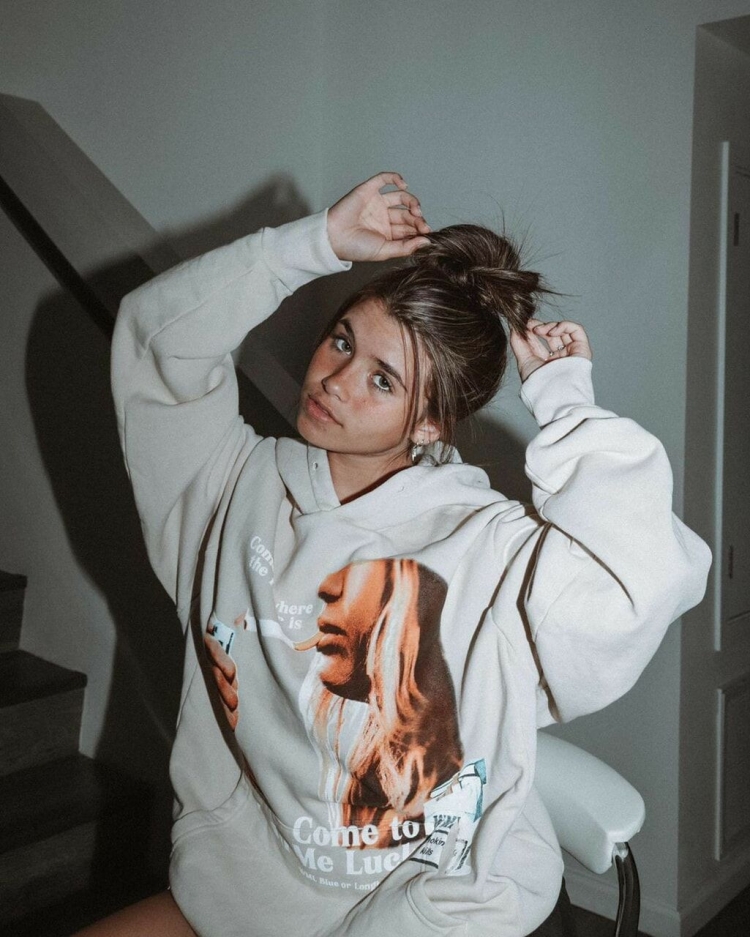 Несса Барретт стиль