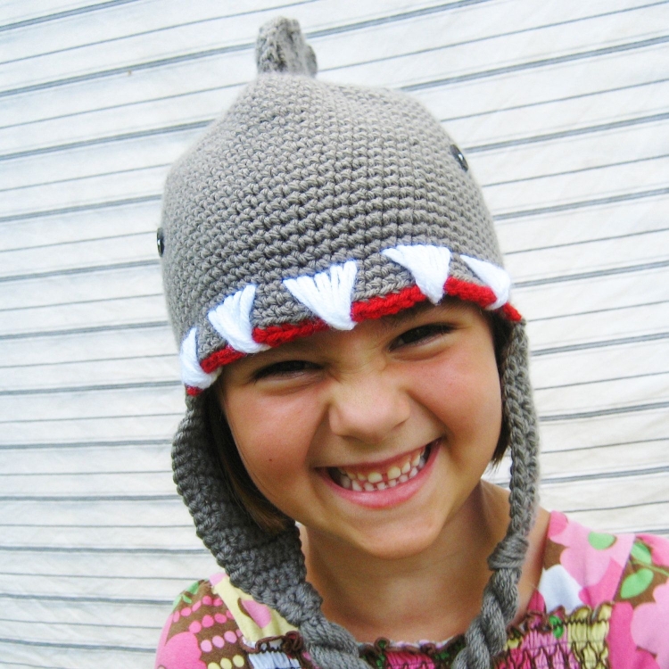 Шапка акула крючком