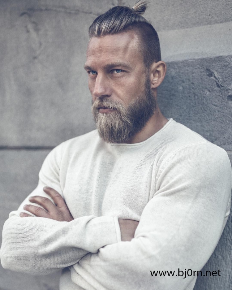 Top Knot Викинг