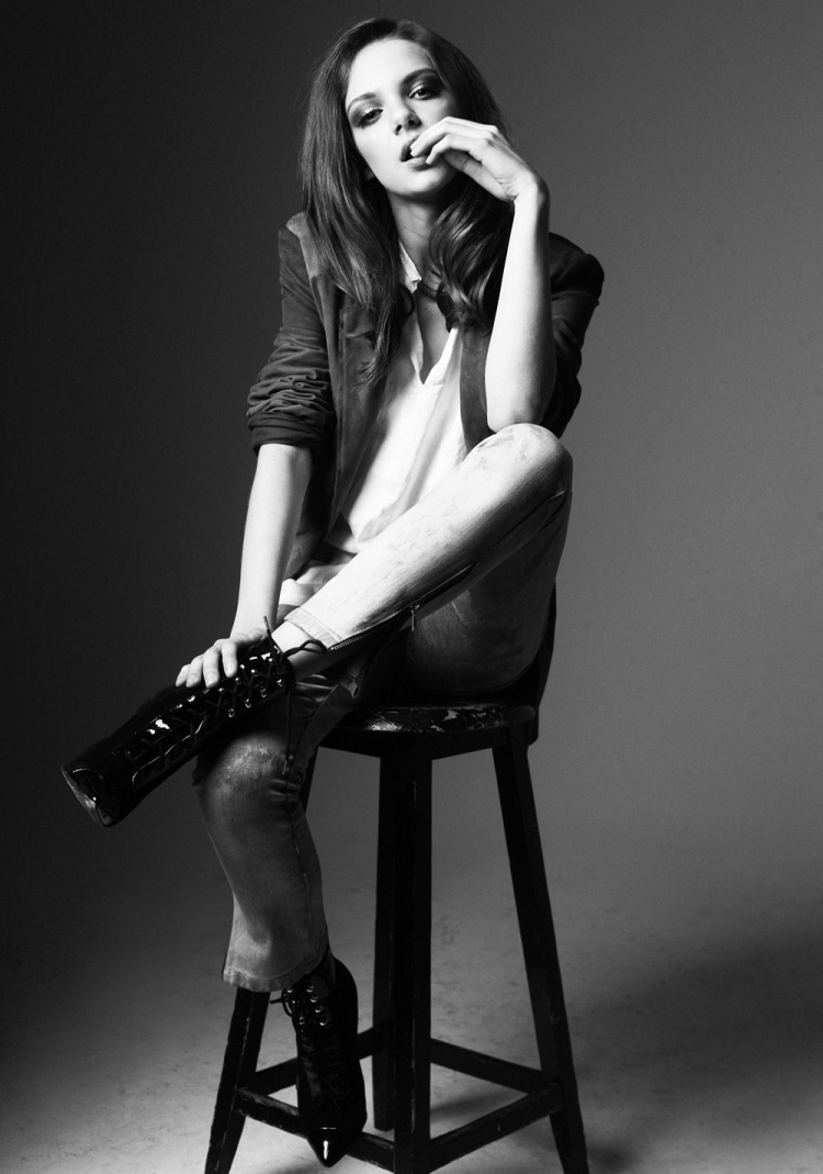 Фотосессия девушки в стцлми