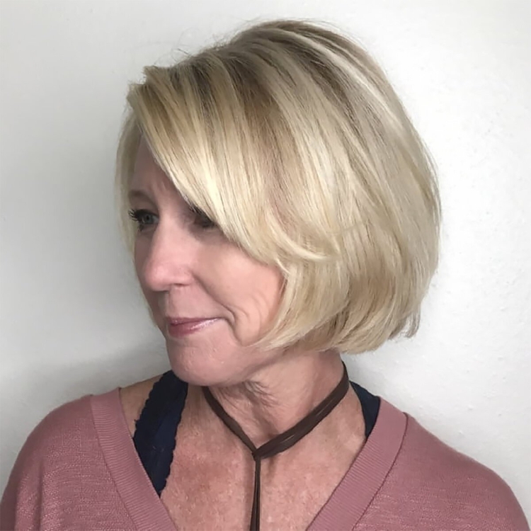 Боб Пикси каре для пожилых