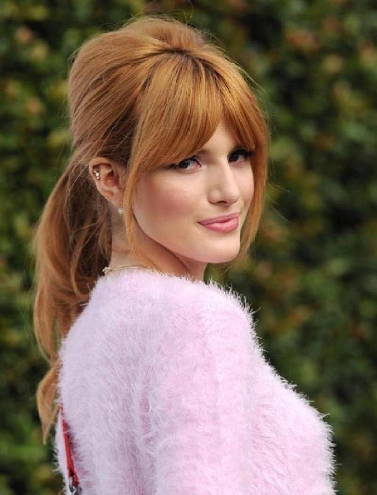 Белла Торн челка хвост