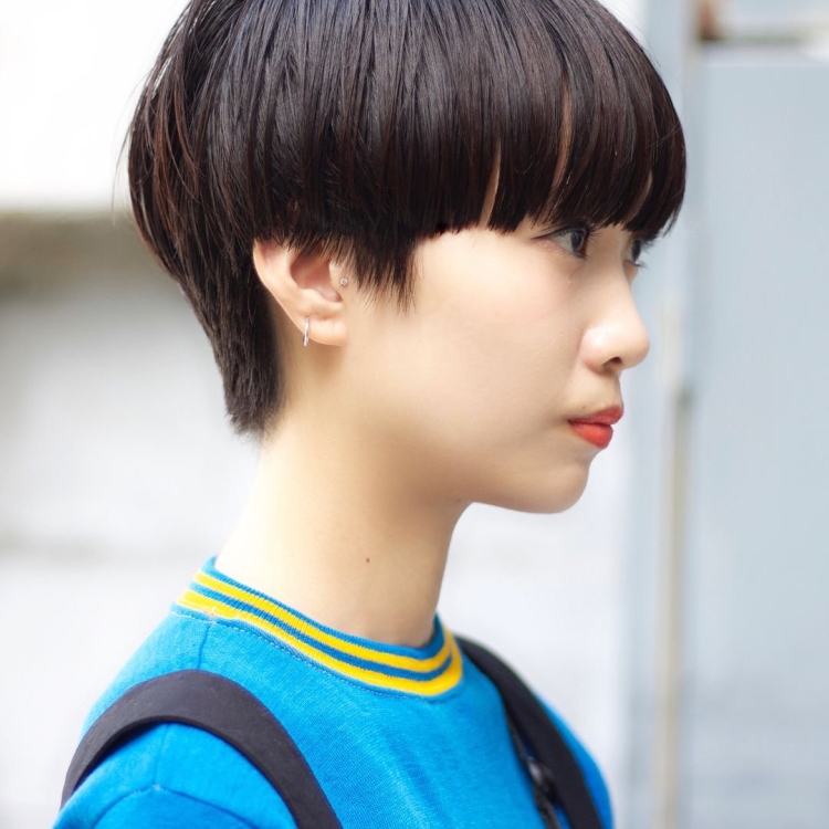 Современные причёски на короткие корейские