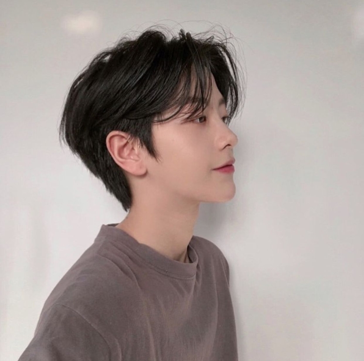 Корейская причёска Томбой Ян