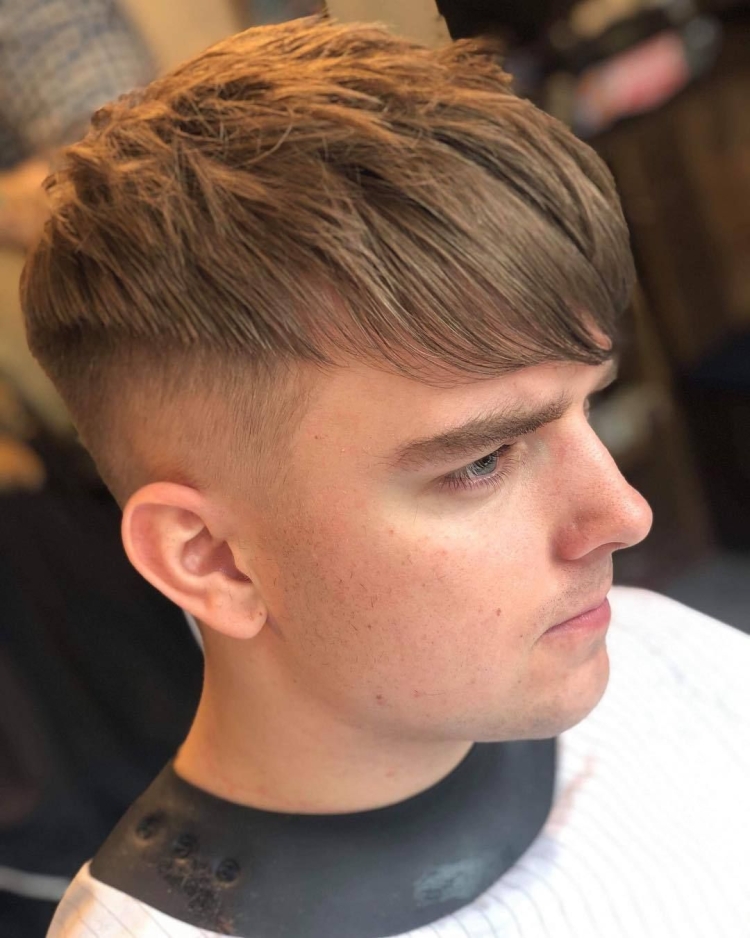 Прическа Bowl Cut мужская