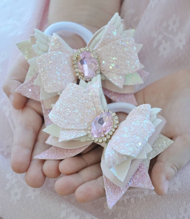 Бантики с бусинками