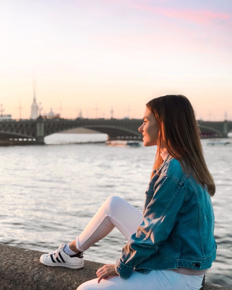 Девушка в Питере