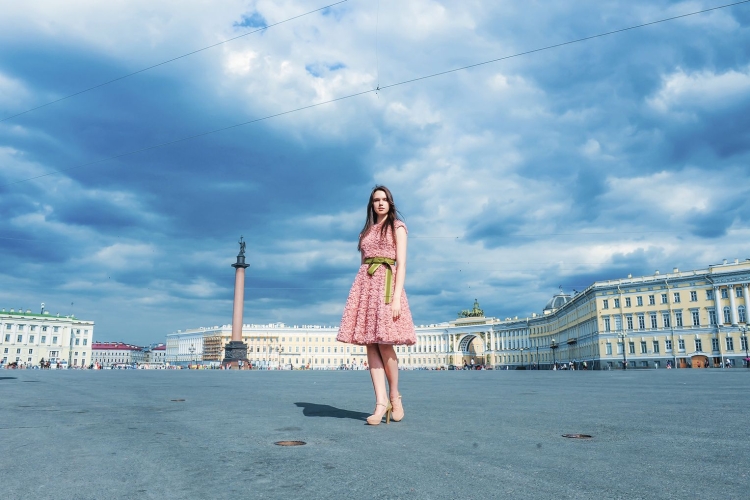 Красивые девушки Санкт-Петербурга