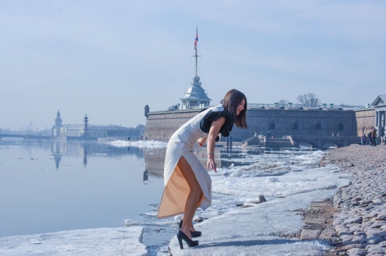 Девушка зима Питер