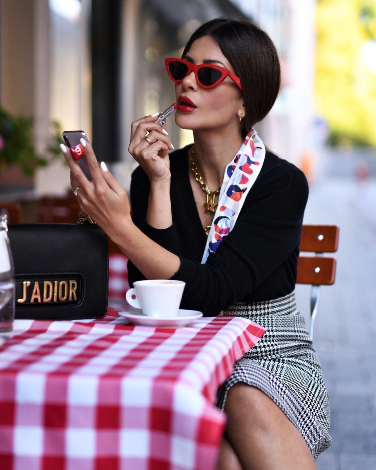 Стильная женщина