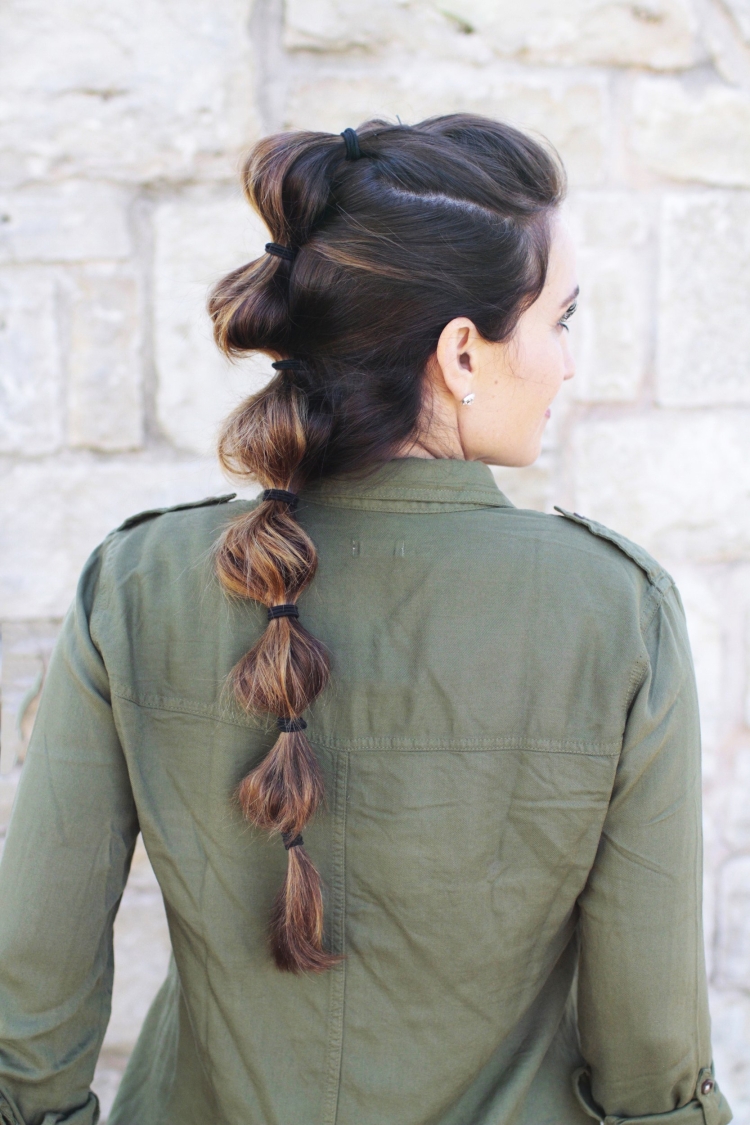 Прическа хвостики с резинками