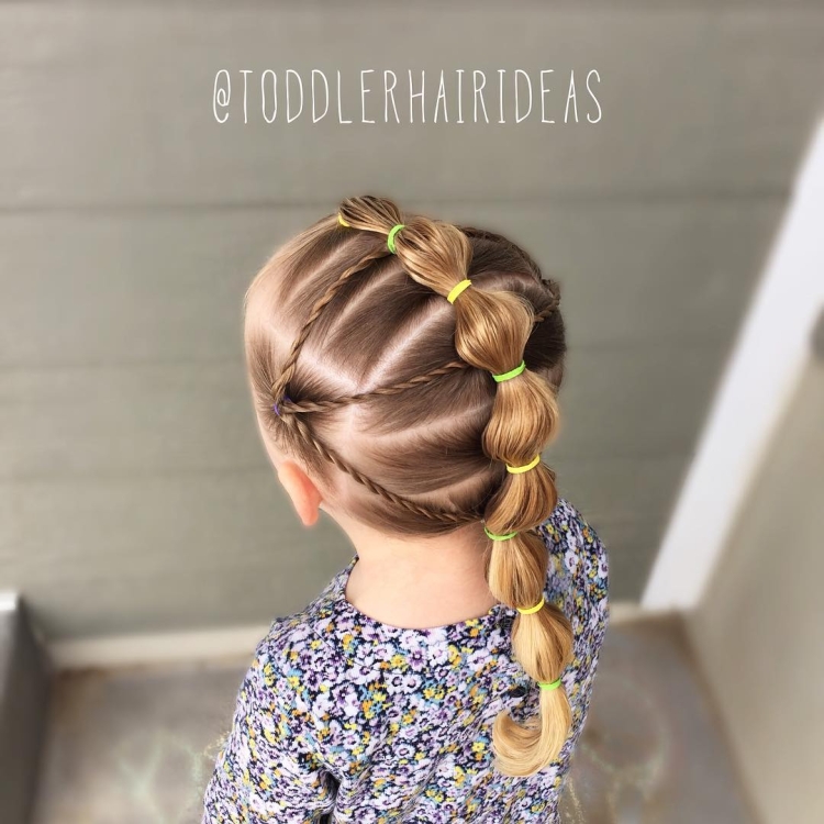 Новогодние прически для девочек в школу на каждый день