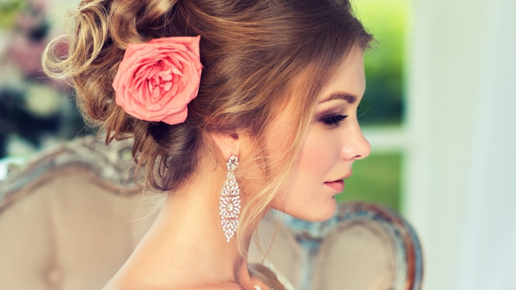 Свадебные прически для девушек
