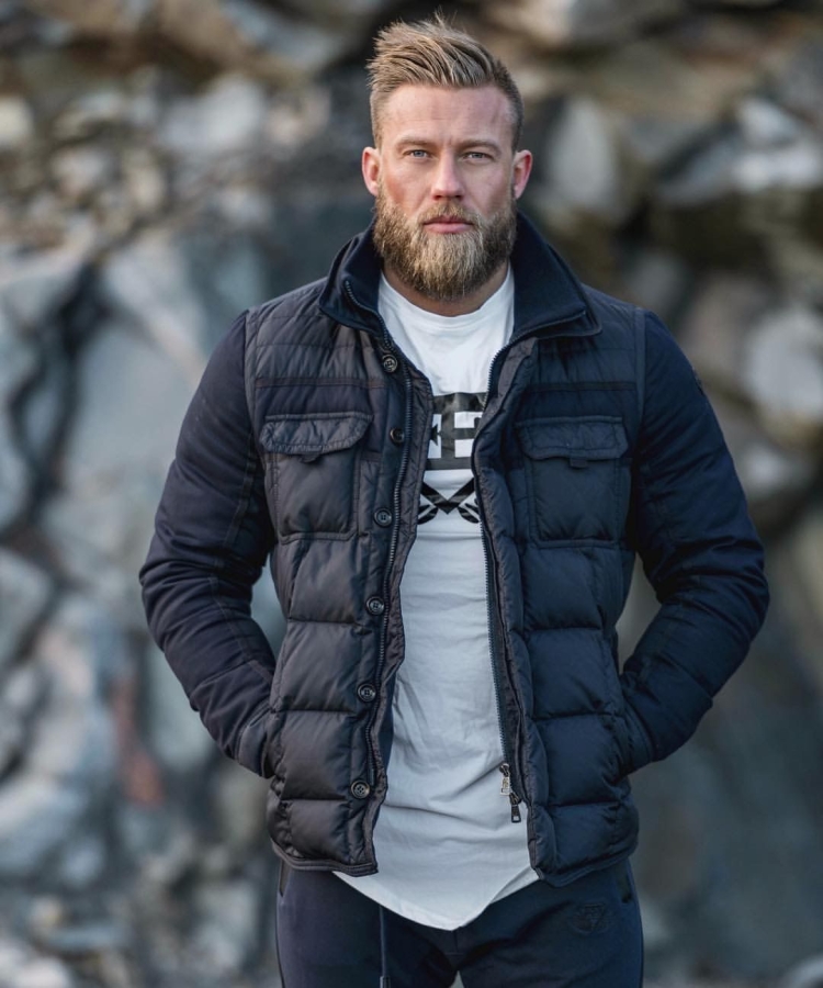 Stian Bjornes прическа