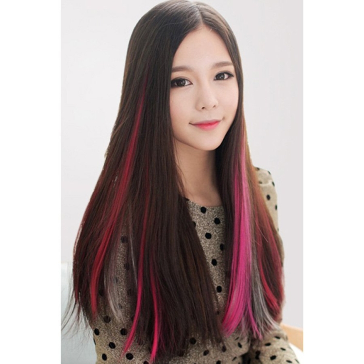 Цветные пряди на темных волосах