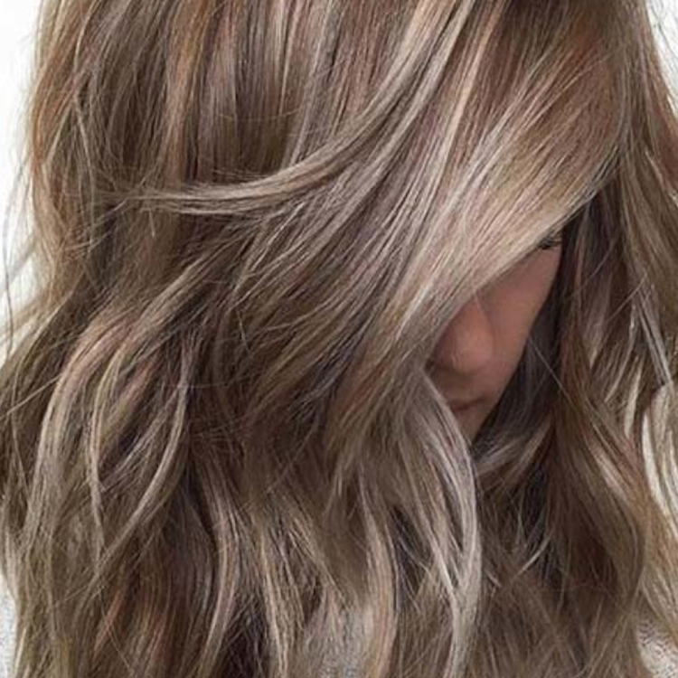 Теплые оттенки мелирования на русые волосы