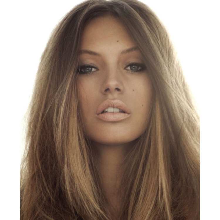 Смуглая кожа русые волосы