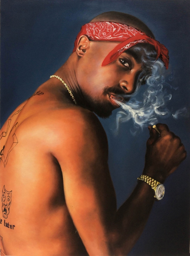 Тупак Шакур с косяком