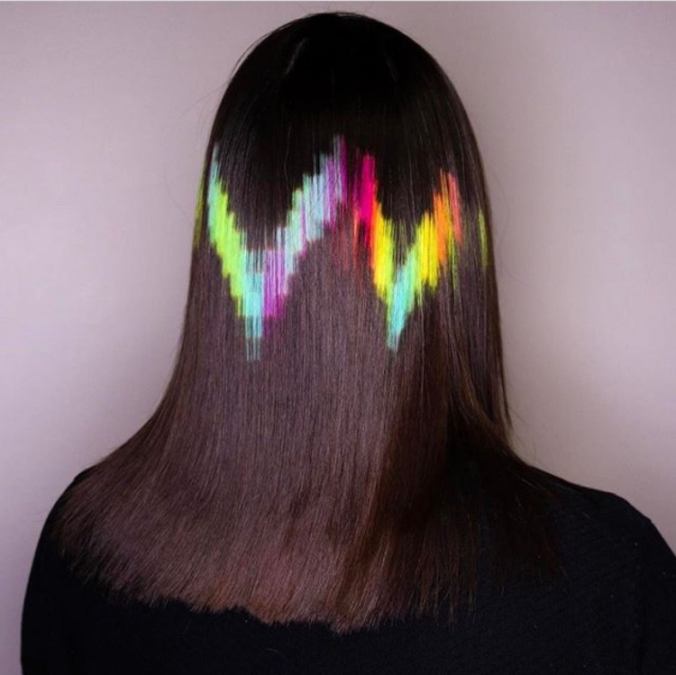 Пиксельное окрашивание на коротких волосах