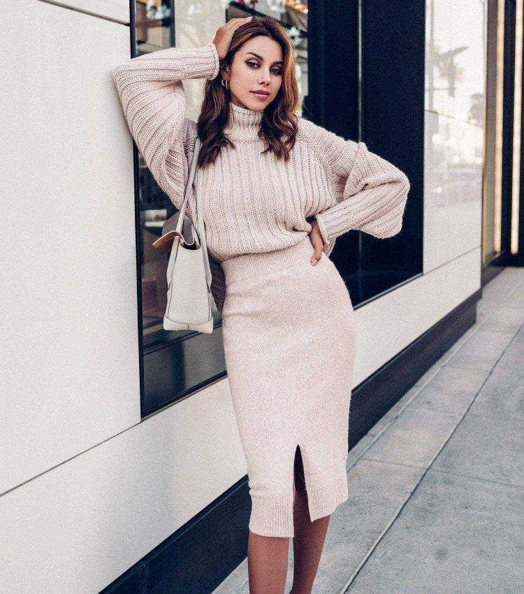 Образы с трикотажным платьем