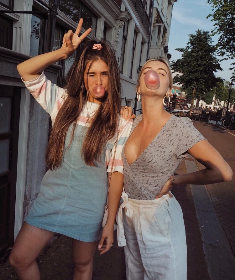 Селфи с подругой