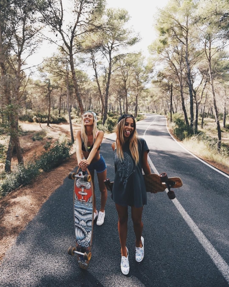 Прогулочная фотосессия с подругой