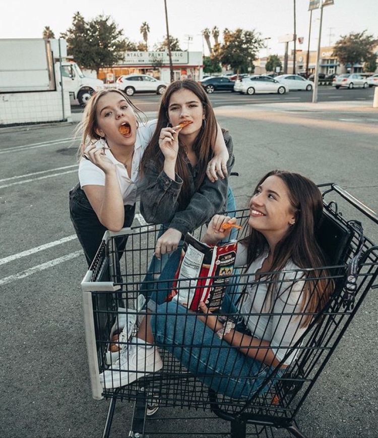 Фотосессия подруг