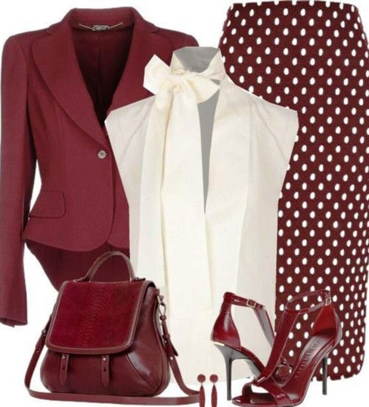 Комплекты одежды в офис