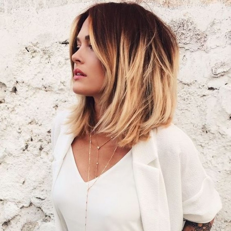 Боб-каре на средние омбре