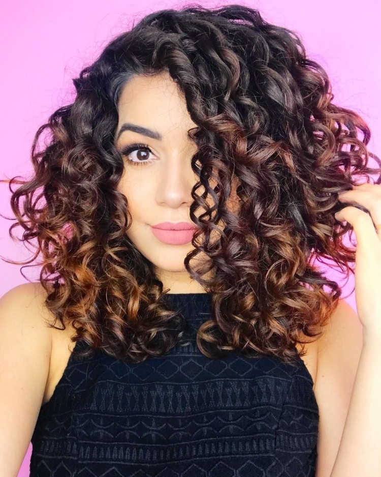 Окрашивание кудрявых волос