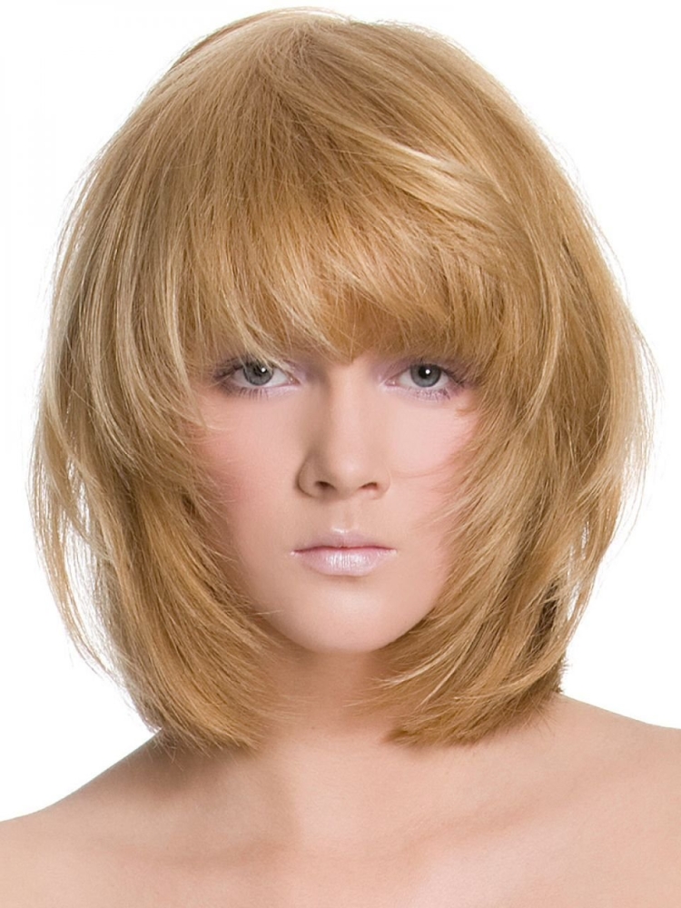 Стрижка Каскад градуированный на средние