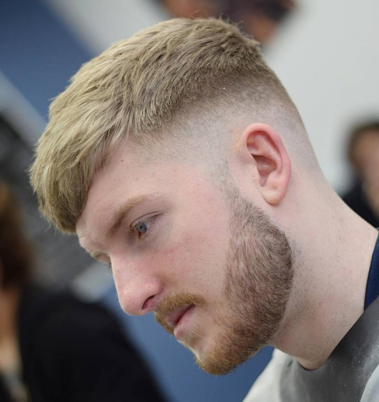 Фейд кроп стрижка