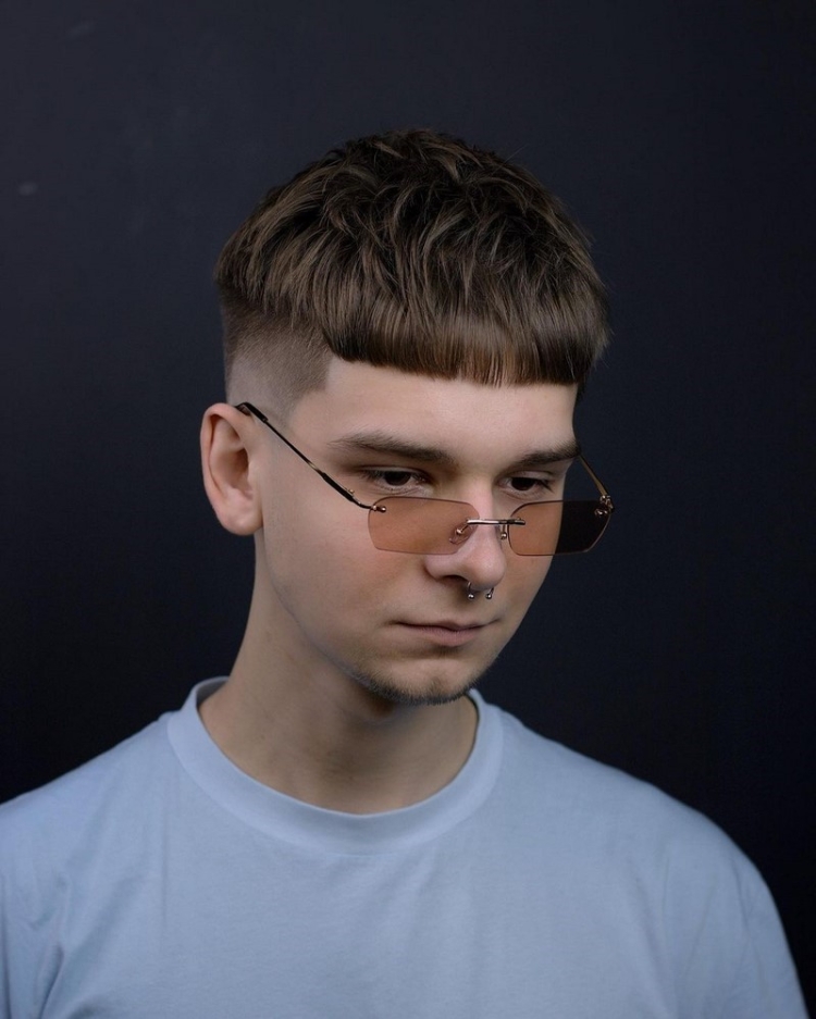 Кроп стрижка Мезенцев