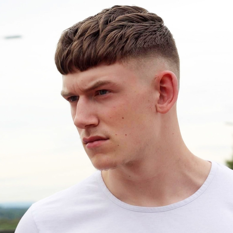 Кроп стрижка Цезарь