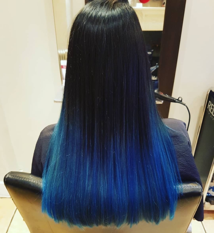 Сине черные волосы