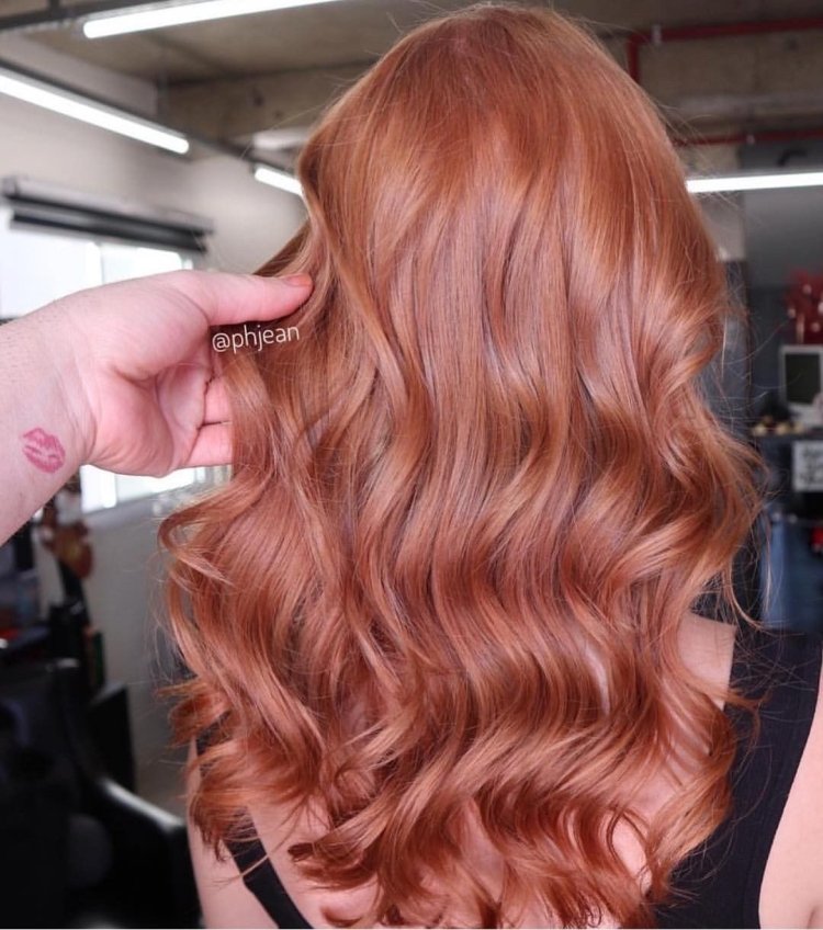 Рыжий с розовым отливом