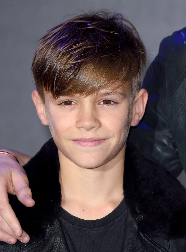 Romeo Beckham стрижка
