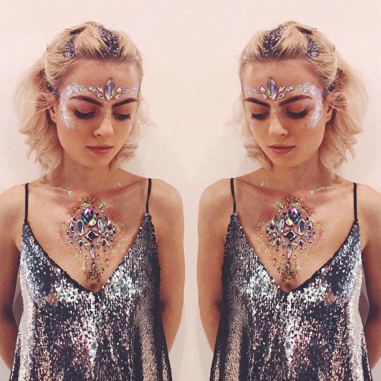 Космический образ на вечеринку