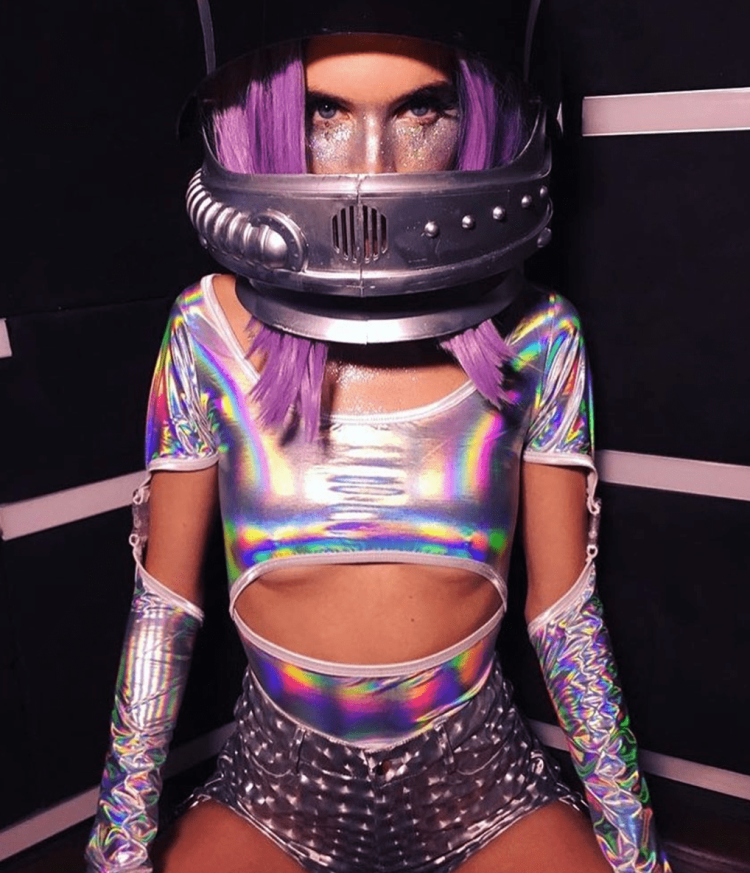 Космический образ на вечеринку