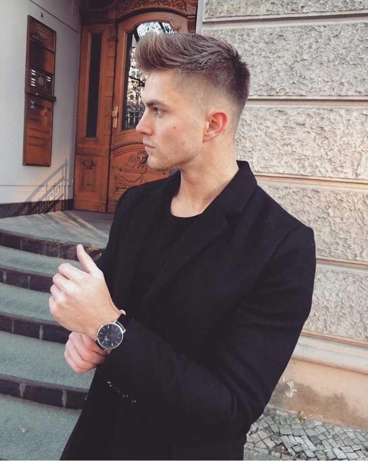 Прическа ястреб мужская