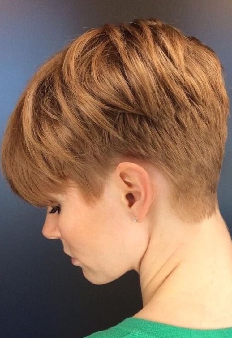 Стрижки Гарсон Боб